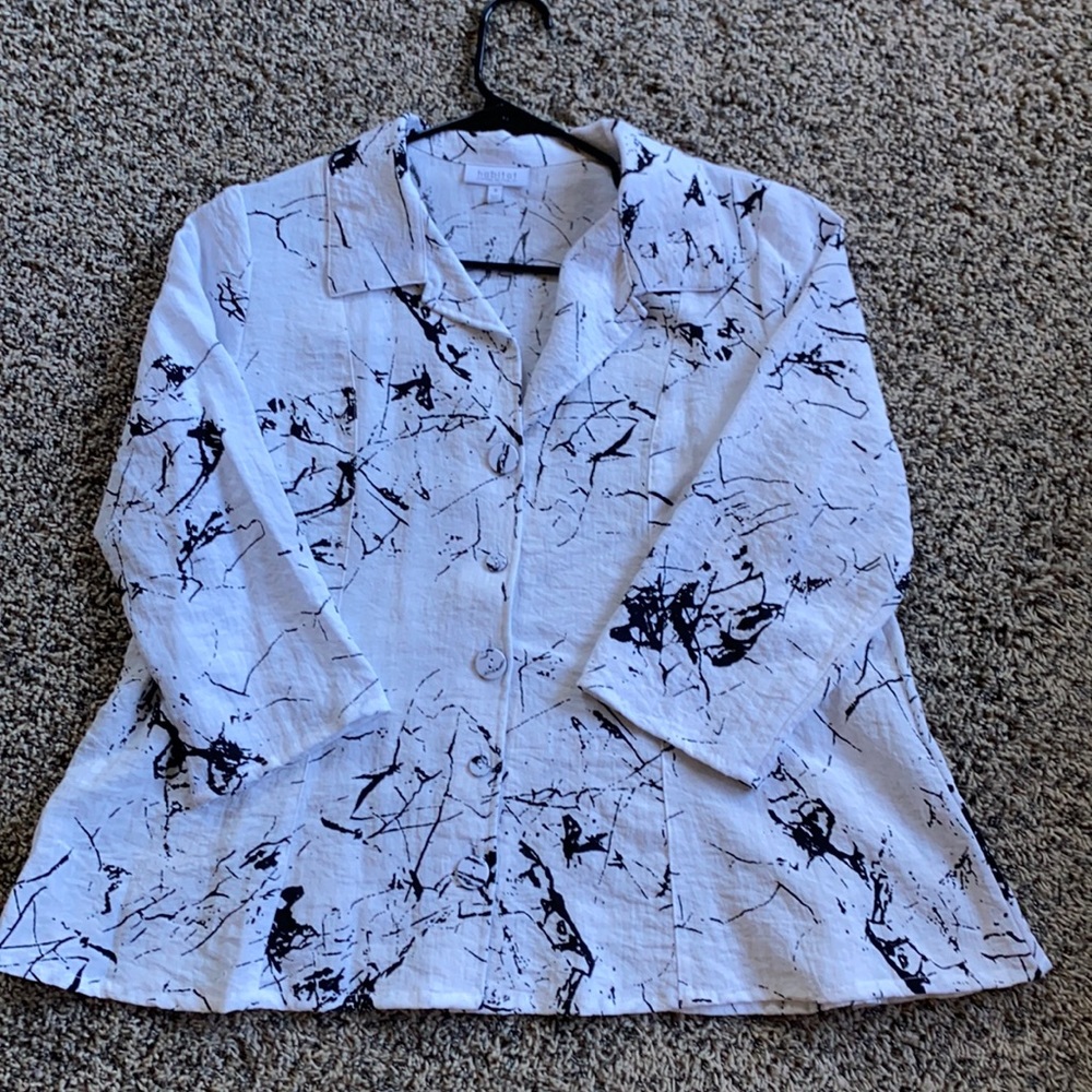 Blouse for the professional.